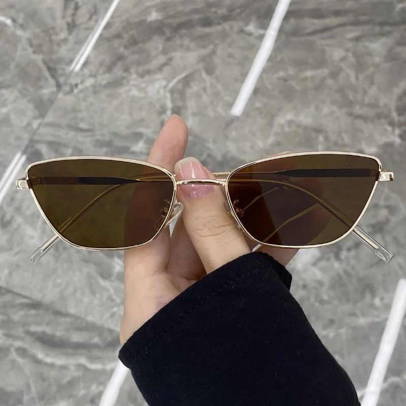 Kitty Fashion Square Sunglasses. Vintage Metal Frame UV400 Style for Cats & Small Dogs - Image 2