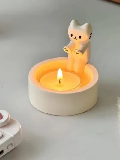 Cartoon Cat Candle Holder Table Home Decoration. Candle not included. Creative Funny Cat Aromatherapy Candles Candlestick Cat Warming Paws Candlestick