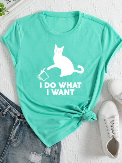 ⭐ Cute Cat‑Patch Floral Print Women’s Tee