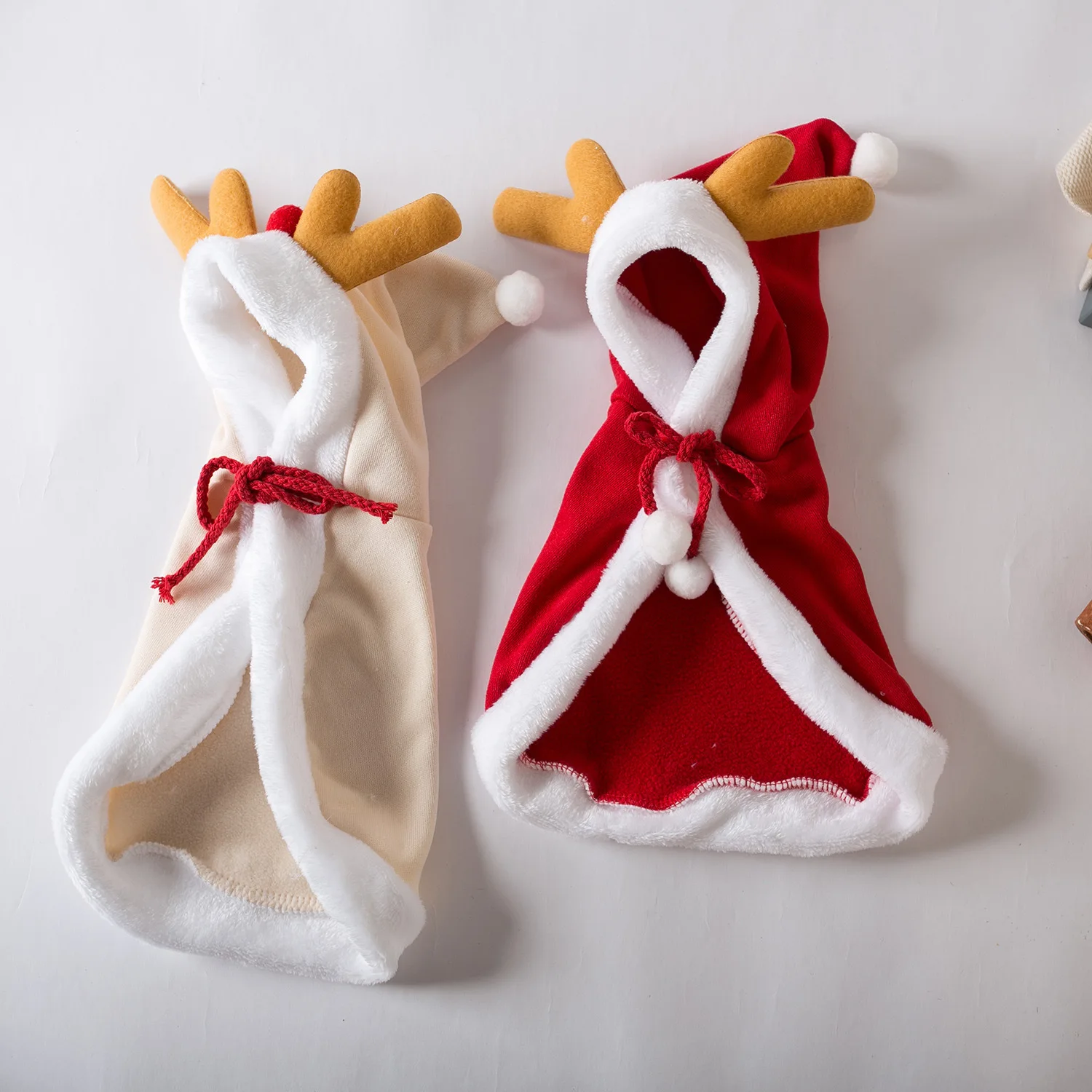 ⭐Christmas Hooded Pet Cape – Cute Festive Cloak for Cats & Dogs