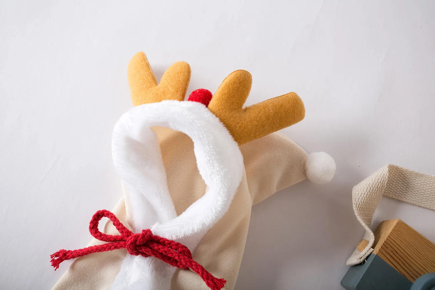 ⭐Christmas Hooded Pet Cape – Cute Festive Cloak for Cats & Dogs - Image 10